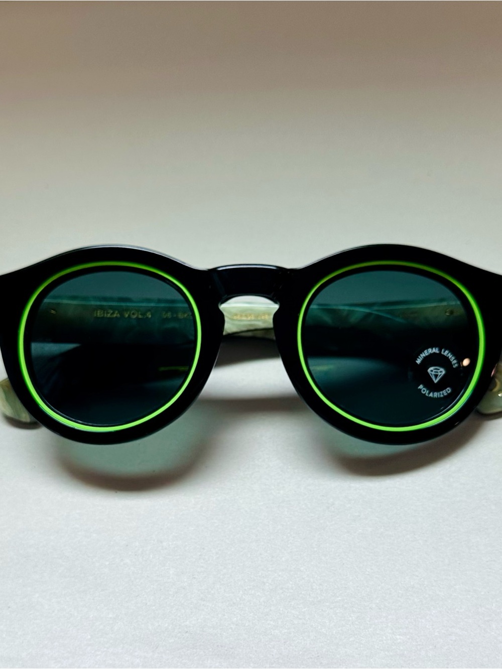New-Authentic-ETNIA
BARCELONA Sunglasses-Polarized-IBIZA Vol. 4-Black Green